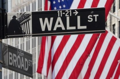 Mercados sobem moderadamente com alívio diplomático, mas Trump aumenta incerteza