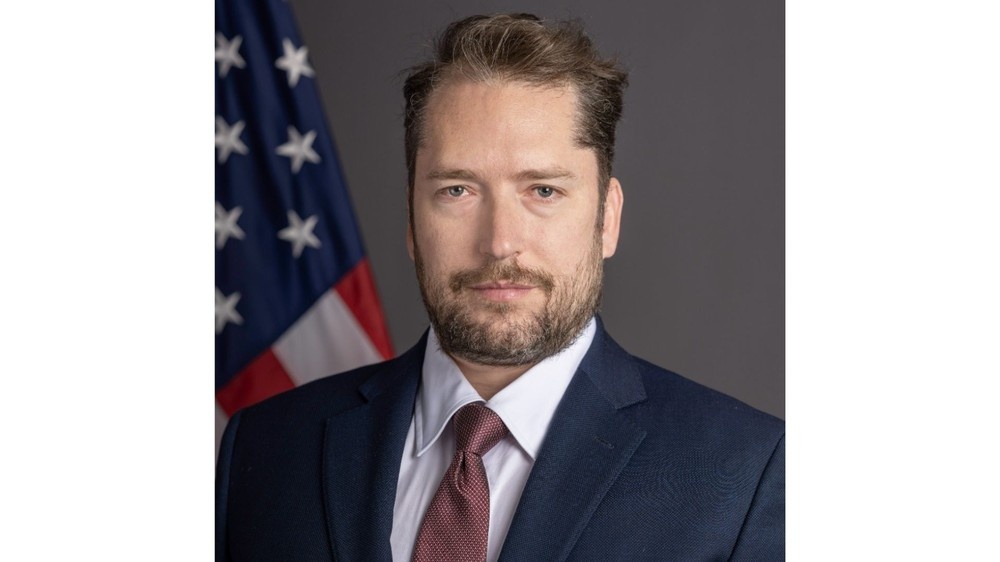 Bolsonaro busca visita de assessor de Trump; Beattie critica Moraes