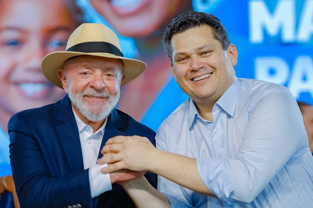 Lula e Alcolumbre fecham parceria por Messias no STF