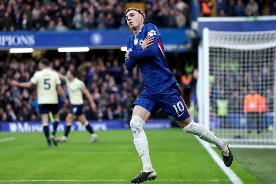 Palmer mira Manchester, Chelsea enfrenta turbulência e interesse europeu