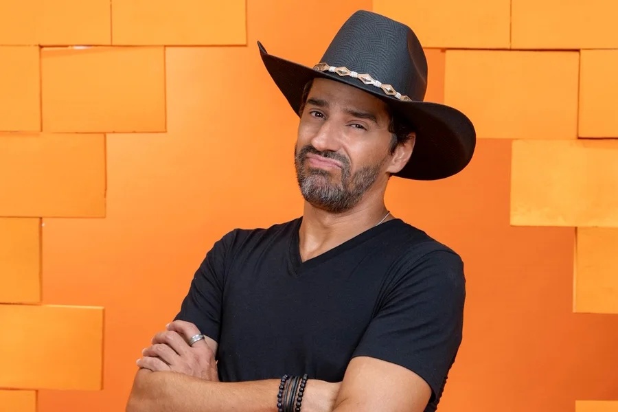 Cowboy aponta favoritos após eliminação no BBB 26