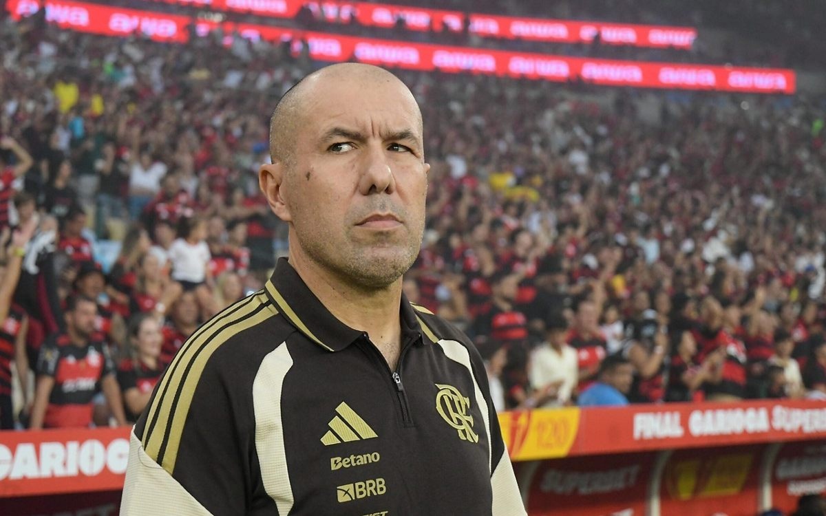 Jardim enfrenta Cruzeiro no comando do Flamengo