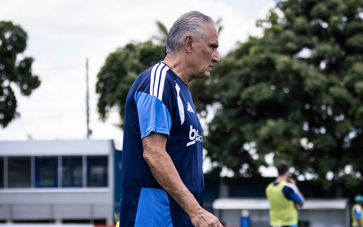 Tite faz ajustes no Cruzeiro para enfrentar Flamengo no Maracanã