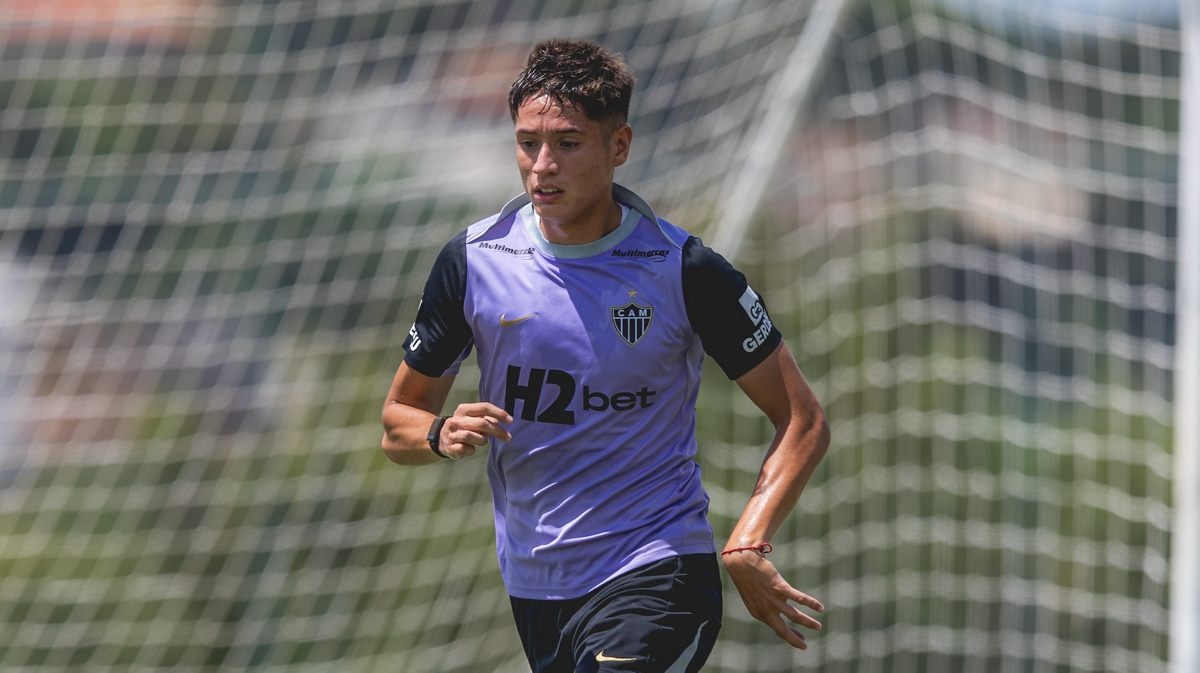 Jovem Román vira titular; Scarpa retorna contra o Inter