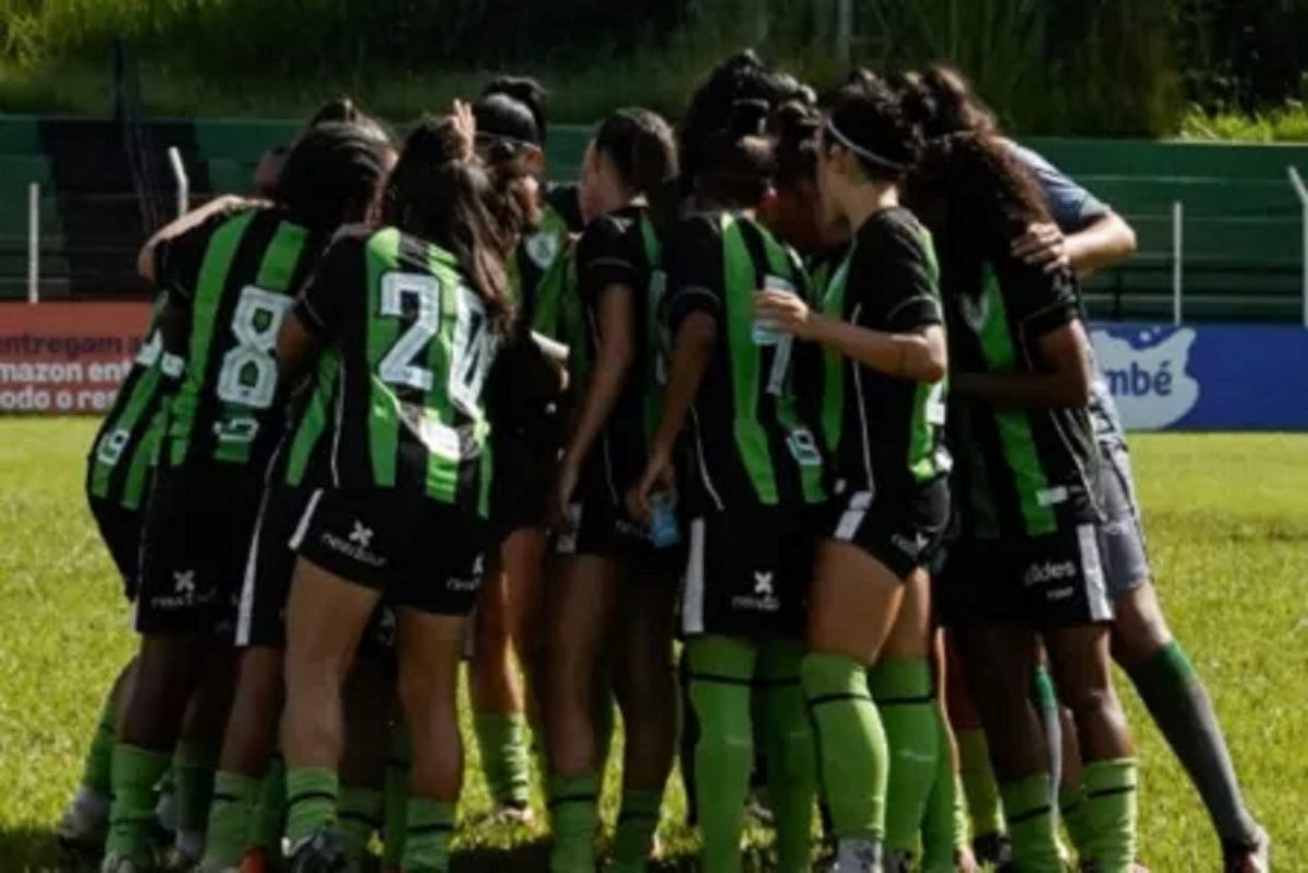 América empata com Mixto e segue na lanterna