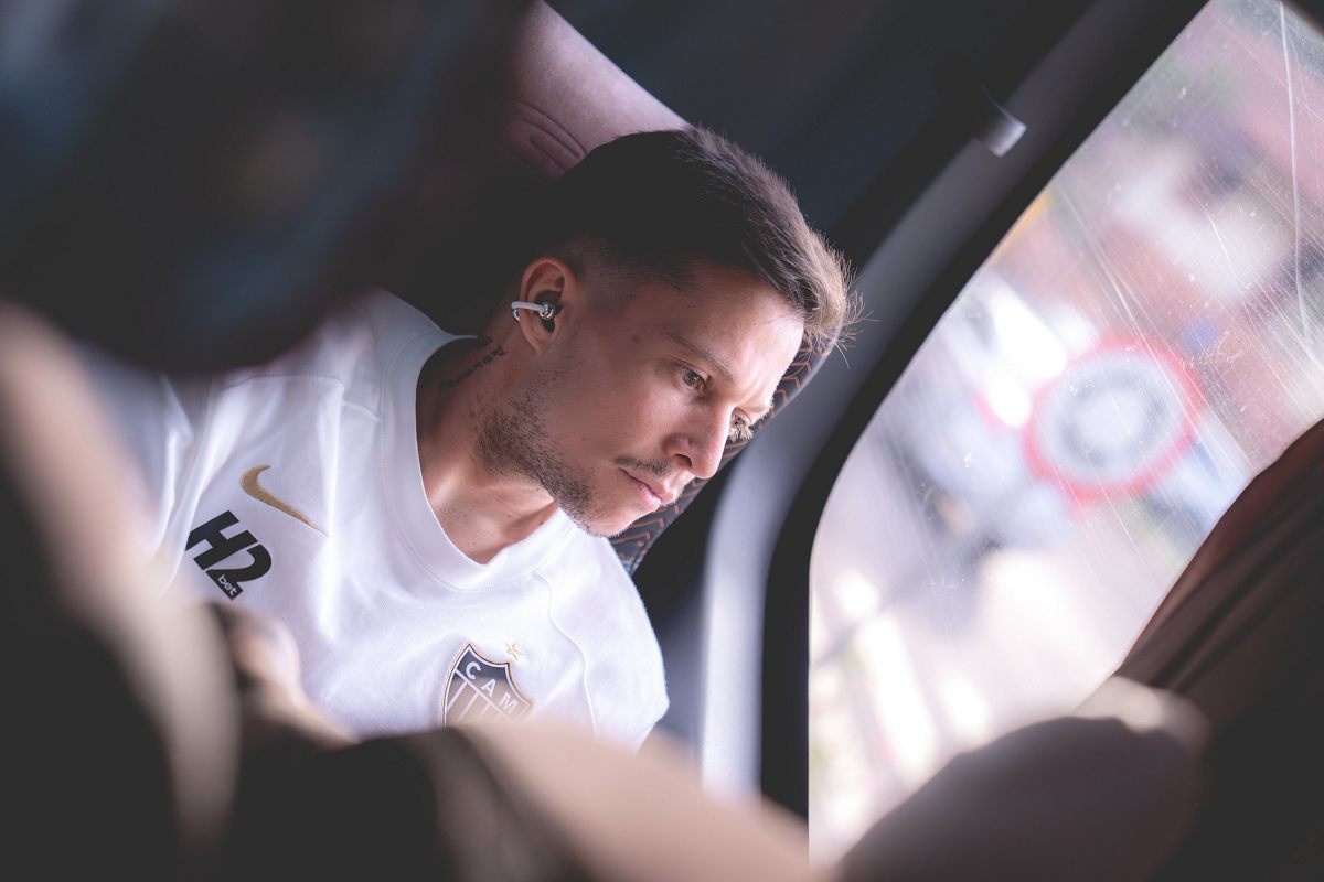 Bernard ultrapassa recorde de partidas pelo Atlético