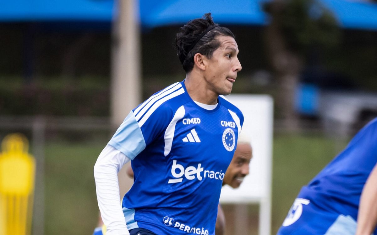 Cruzeiro tem Romero e Sinisterra em recuperação no treino