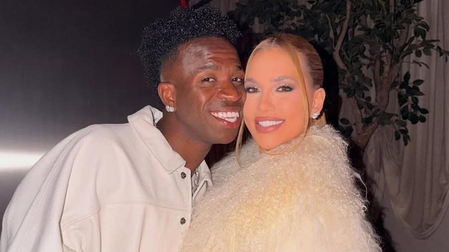 Virginia Fonseca posta selfie com Vini Jr após jogo